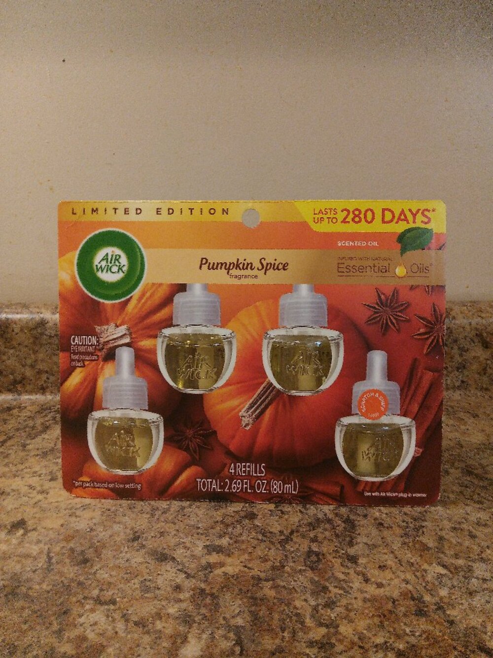 New Air wick pumpkin spice Air wick plug in 4 pk